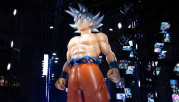 イングランド優勝チーム移籍が迫るオランダ代表DF、実はドラゴンボールの大ファンだった！ネットの反応「遠藤はグッズをあげてやれ」