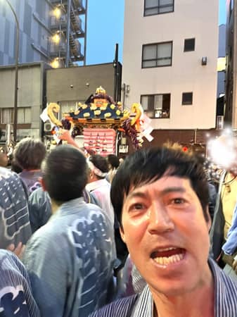 東貴博、三社祭での酔っ払い顔に「お祭り男って感じ！」