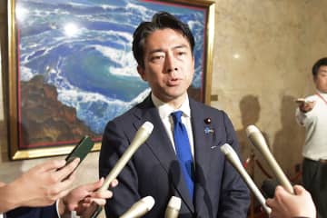 日産社長、月末に説明の意向　神奈川2工場閉鎖巡り小泉氏と面会