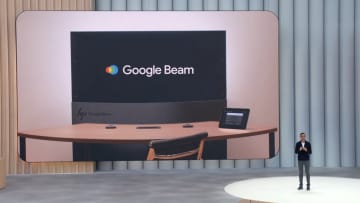 グーグル、その場にいるかのような3Dビデオ会議「Google Beam」
