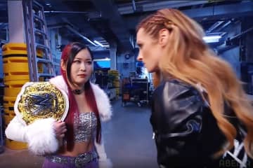 【ＷＷＥ】王者イヨ・スカイ　ＭＩＴＢ今年は狙われる立場「私は誰が相手だってやってやるわ」