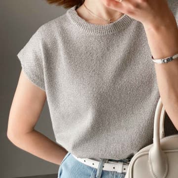 こう着たらオシャ見え！【しまむら】着映える実力派「ラメサマーニット」