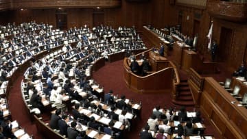 年金制度改革法案が審議入り　立憲は修正案骨子を提示「現役世代と若者の年金が最大3割目減りをすることにブレーキかけたい」