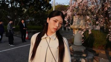 「また綺麗になってる」井手上漠、“太もも＆華奢ボディライン”あらわな妖艶私服スナップに反響