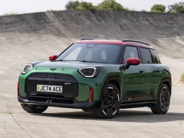 MINI JCW エースマン E【1分で読める輸入車解説／2025年最新版】