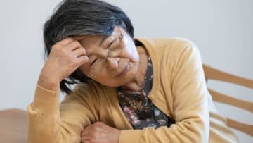 ああ、後悔…「惨めな老後は嫌」と質素な倹約生活を続けること30年。貯蓄6,500万円・年金月26万円を達成も「何にもできない」71歳妻の深い溜息