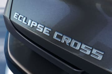 ミツビシ、新型『エクリプスクロス』を2025年9月に発表。i-MiEV以来初のBEVとして欧州投入へ
