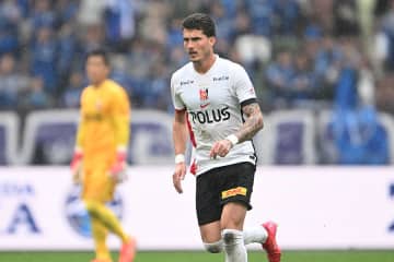 打倒欧州、中南米…1年目で即主力、J助っ人DFが抱く野心「僕たちには目標がある」