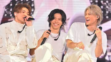 Number_i・平野紫耀、2ndシングルのブックレット写真にファン衝撃！　プロデュース楽曲の歌詞にも注目集まるワケ