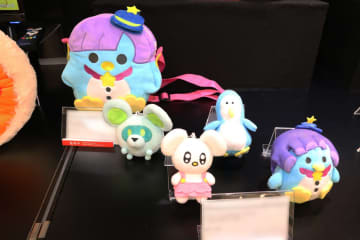 プライズぬいぐるみにアニメ「ぷにるはかわいいスライム」、「オレカバトル2」が登場。名コマタオルシリーズに「彼岸島」も登場【#プライズフェア】