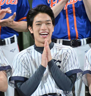 timelesz原嘉孝、メジャーリーガー役で“一体感”「チームワークはすごいくいいです！」　舞台初日前に意気込み