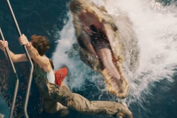 ヤバすぎる…『ジュラシック・ワールド』新作、ミュータント恐竜の凶悪な姿が明らかに