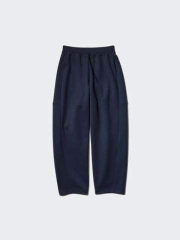 ユニクロのワイドパンツは迷ったらコレ買っとこ！ラクなのにサマ見えするって最高じゃない？！