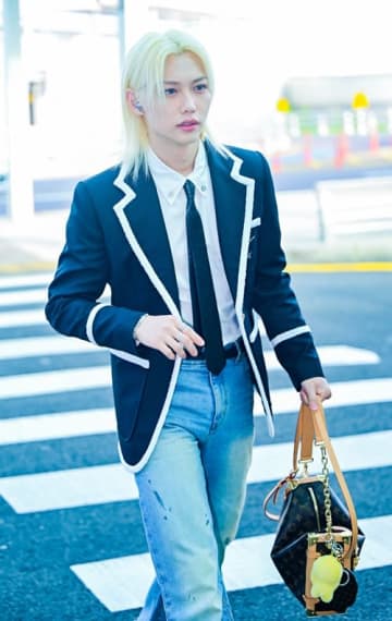 空港に王子様降臨…Stray Kids・フィリックス、圧巻の美貌でパリへ出発【独自写真】
