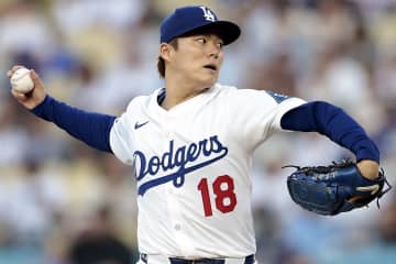 山本由伸、７回途中までノーヒットの快投！ Dバックス打線を寄せつけず被安打１、９奪三振、今季６勝目の権利を手にして降板