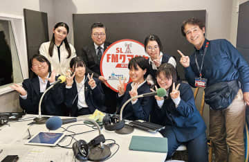 女子高校生、学園ライフを発信　FMクマガヤが新番組…月1回、1時間の放送　初回は埼玉県立熊谷女子高「熊女の魅力伝えます」　内容は放送部員が企画　笑いを誘ったコーナー「校長先生のヒミツ」とは