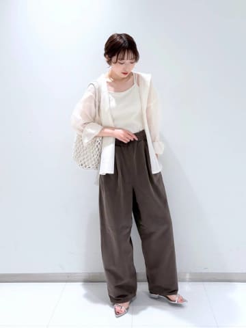 ラフでも手抜き感ゼロ！【ローリーズファーム】大人の「ゆるっとコーデ」