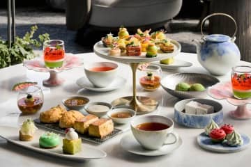 ザ・リッツ・カールトン東京「メロンとスイカ」アフタヌーンティー、“すいか風”マカロンやグラススイーツ