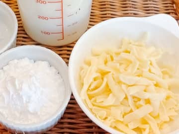 チーズが高くて買えない時に作りたい！　SNSで話題の増えるチーズって何？