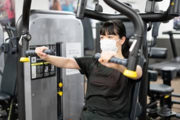 チェストプレスの効果を下げるNGポイント。そのやり方だと大胸筋に効かない！