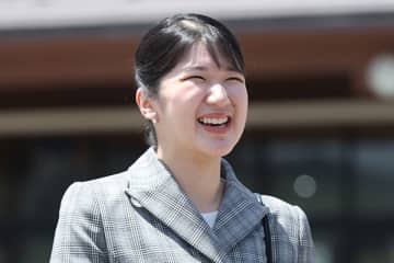 愛子さま　“タコパ”のエピソードに「陛下と同じ」と重ねる人も…能登ご視察で人々を笑顔にされた「寄り添いのお気持ち」