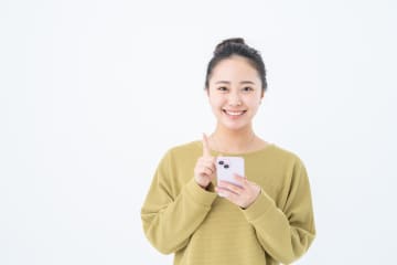 毎月「7000円以上」のスマホ代を支払っている私、友人に「高すぎ！」といわれました…。「スマホ代」はいくらくらいが一般的なのでしょうか？