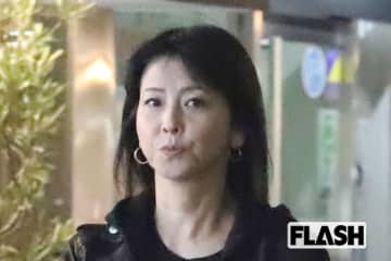 森高千里“ミニスカだらけ”インスタの恐ろしさ…56歳になっても1年で180枚の“国宝級写真”