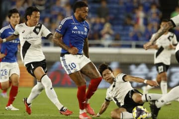 昨季王者に奮闘も勝てない横浜FM。宮市負傷交代、クラブワーストの７連敗など負の連鎖を断ち切れず