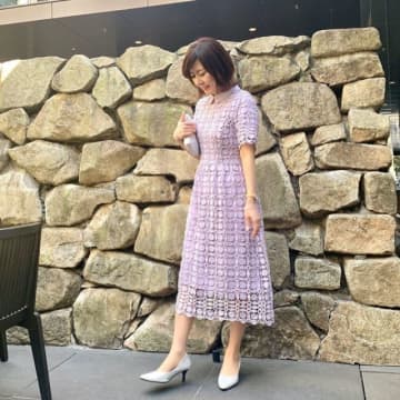 【ブルべ夏】お呼ばれで褒められる！ 華やかドレス＆アクセサリー選びのポイント