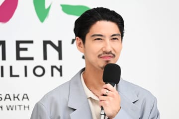 賀来賢人、万博は「予想以上の活気」…ウーマンズパビリオンを絶賛