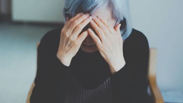 「年金月20万円」75歳夫が心筋梗塞で急逝。想定の7分の1の「遺族年金」に72歳妻、絶望。さらに「老人ホーム月料金値上げ」の追い打ちに「どう生きていけばいいのか」