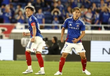 「彼ら彼女らはマリノスに懸けている」「クラブより大切な個人はない」主将が10分間の熱きスピーチ。“史上最大の危機”もブーイングではなくチャントで鼓舞。どう感じたのか