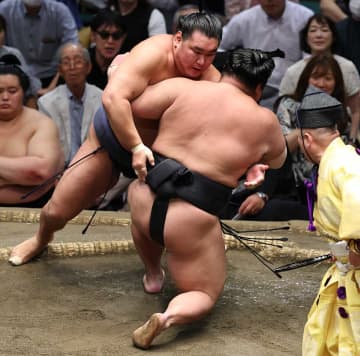 【夏場所】豊昇龍が大の里を２差追走　秀ノ山親方は一人横綱にゲキ「最高位との存在感を示してほしい」