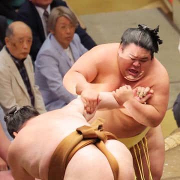 本名で相撲を取る嘉陽は俊敏性を武器にする大の里の先輩…性格は陽気でのんびり屋【人気力士丸わかり名鑑】