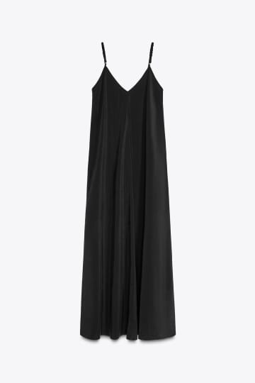 ガバッと着て即おしゃれ！【ZARA】春夏の即戦力♡「黒ワンピ」