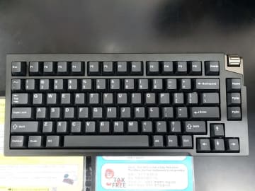 スクロールホイール搭載の75%メカニカルキーボード「LUMINKEY 75 V2 Wired」