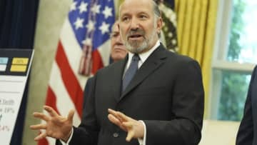 ７．２億円の外国人向け「ゴールドカード」ビザ、１週間以内に登録開始　米政権発表