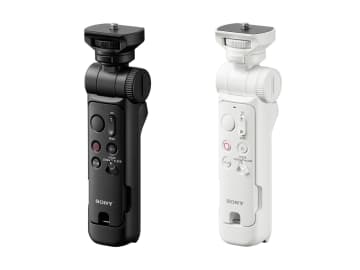 ソニーの「ワイヤレスシューティンググリップ/三脚」がモデルチェンジ　操作部を取り外してリモコンに　バッテリー&充電器などのスターターキットも