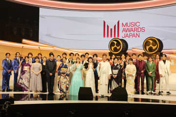 MUSIC AWARDS JAPAN 2025 演歌・歌謡曲LIVE［最優秀 演歌・歌謡曲 楽曲賞 授賞式］レポート【後編】　授賞式・豪華ステージの模様をお届け！