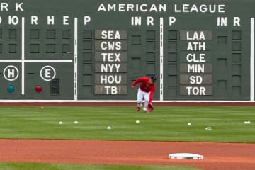 【ＭＬＢ】吉田正尚が投球プログラム再開　距離は約１８・３メートル
