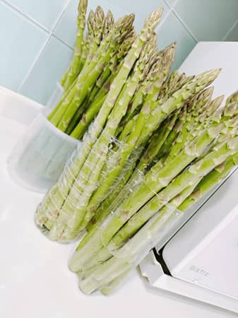 渡辺美奈代、友人から届いたアスパラで特製スープに！