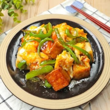 【厚揚げだけでご飯3杯イケる】家族絶賛の激ウマおかずまとめ4選♡やみつき注意の厚揚げレシピ集