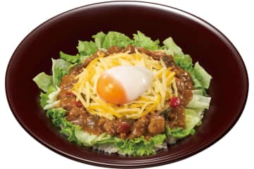 すき家、具だくさんの夏季限定「スパイシーキーマカレー丼」発売