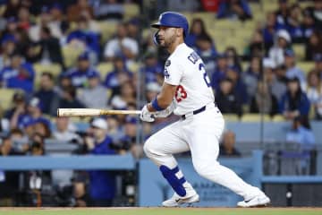 【MLB】コンフォートの打撃不振に悩むドジャース……米メディアは外野手の補強を予想、獲得候補はオリオールズ一筋のスター選手