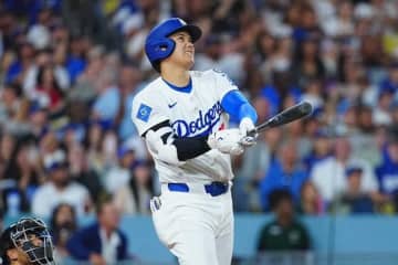 敵も味方も全員ダマされた大谷翔平“幻の18号”　記者席も「いった！」　投手は覚悟のリアクション