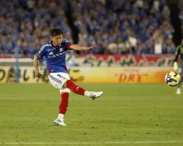 16試合で勝点８の最下位マリノス。仮に残留ラインを「41」とするなら、残り22試合で最低限必要な勝利数は？