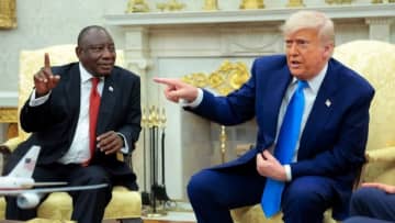 南ア大統領との会談で白人迫害の証拠とされる映像を流したトランプ氏　綿密に演出を計画