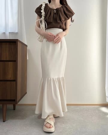 【しまむら】“1969円”でゲット！「高見えスカート」