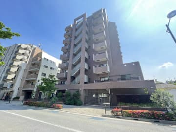 サンクタス有栖川 2階｜「麻布十番」駅徒歩10分。「南麻布」アドレスに佇む邸宅。「有栖川宮記念公園」至近。118㎡、29帖LDK。2面バルコニーで陽当たり良好な角部屋3LDK