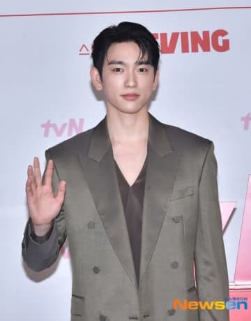 GOT7 ジニョン、撮影を終えて感想を語る「ボヨン姉さんがサポートしてくれた」